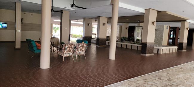 APT-585K - 2818 N 46 Th Ave, Condo with 2 bedrooms, 3 bathrooms and null parking in Hollywood FL | Image 11