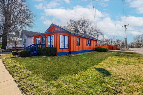 12912 7th St, Grandview, MO, 64030-2359 | Card Image