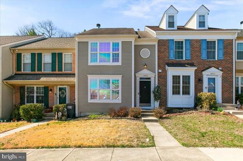 13006 Hunterbrook Dr, WOODBRIDGE, VA, 22192-2467 | Card Image