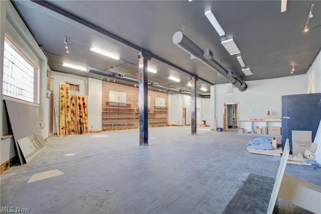 Commercial Sale in Cleveland 4