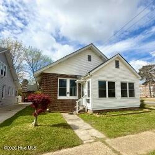 517 North St W, Ahoskie, NC, 27910-3056 | Card Image