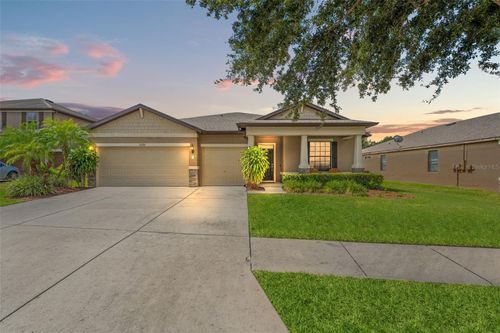 2226 Landside Dr, VALRICO, FL, 33594-4207 | Card Image