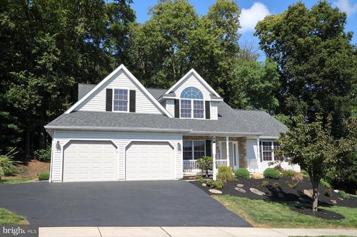 242 Bethel Dr, Lancaster, PA, 17601-2434 | Card Image