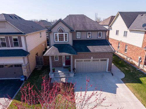 12 Wilfrid Laurier Cres, St. Catharines, ON, L2P0A4 | Card Image