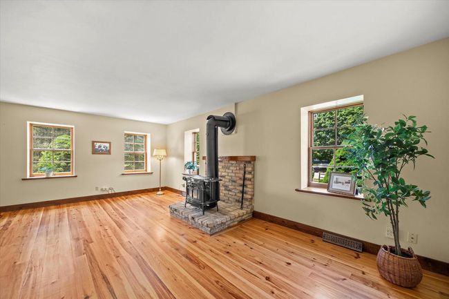 1718 17th Avenue, House other with 3 bedrooms, 2 bathrooms and null parking in Grafton WI | Image 7