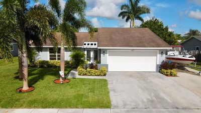 421 Las Palmas Street, House other with 3 bedrooms, 2 bathrooms and null parking in Royal Palm Beach FL | Image 1