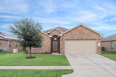 5122 Royal Jasmine Place, House other with 3 bedrooms, 2 bathrooms and null parking in Katy TX | Image 1