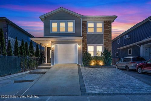 104 Amador Street, Staten Island, NY, 10303 | Card Image