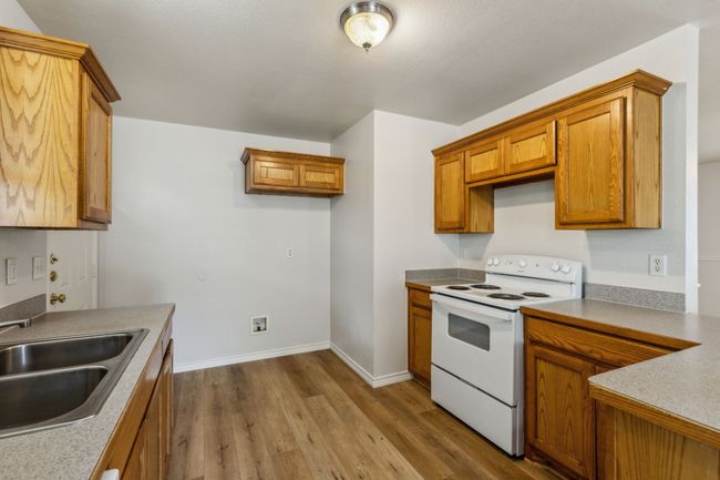 1113 E Jones St, House other with 3 bedrooms, 2 bathrooms and null parking in Sherman TX | Image 9