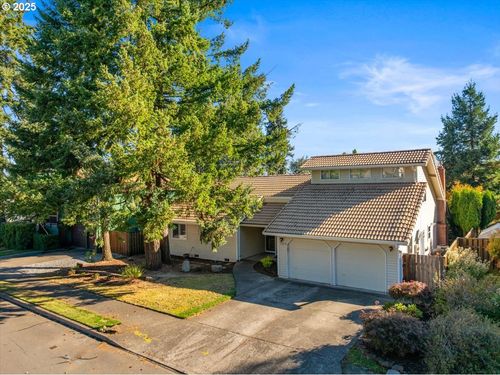 2104 Ne 165th Dr, Portland, OR, 97230-5562 | Card Image