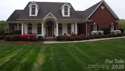 122 Upper Oak Dr, Statesville, NC, 28625-8856 | Card Image