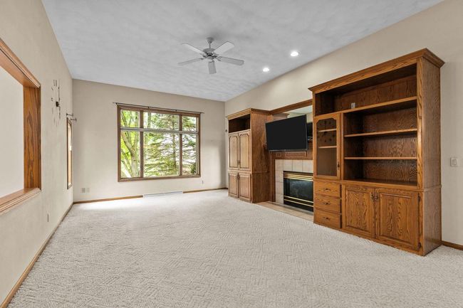 301 E Wayfarer Lane, House other with 4 bedrooms, 4 bathrooms and null parking in APPLETON WI | Image 15