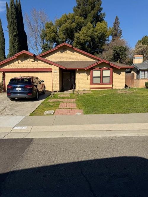 1621 Rockybend Drive, Sacramento, CA, 95833 | Card Image