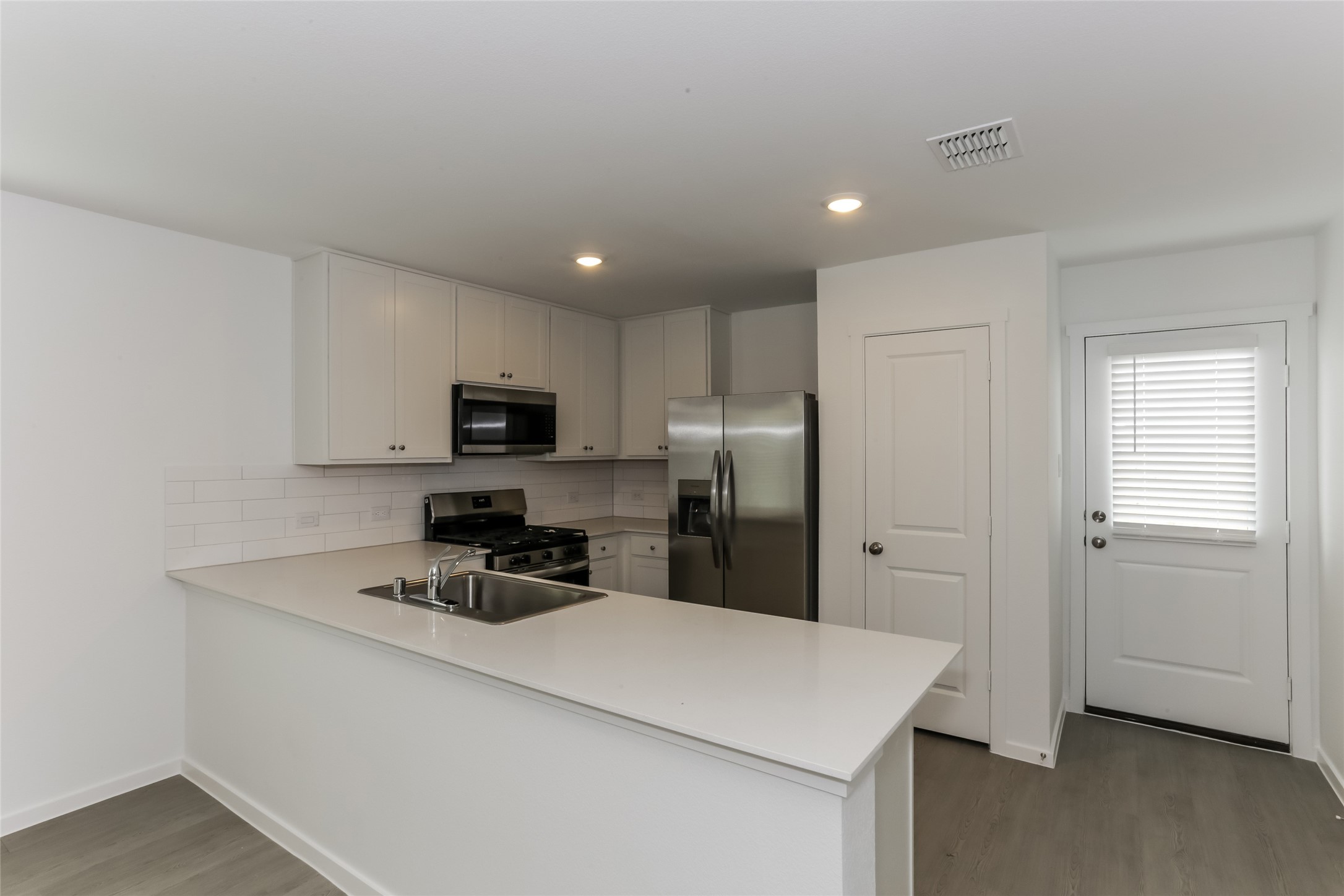 Residential Lease in Haslet 3