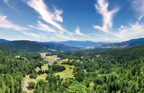 8555 Dead Indian Memorial Rd, Ashland, OR, 97520-9768 | Card Image