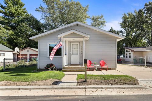 4511 Larson Street, McFarland, WI, 53558 | Card Image