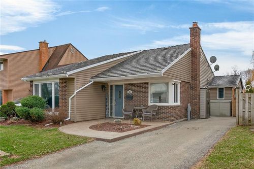 26 Hallmark St, Brantford, ON, N3P1A5 | Card Image