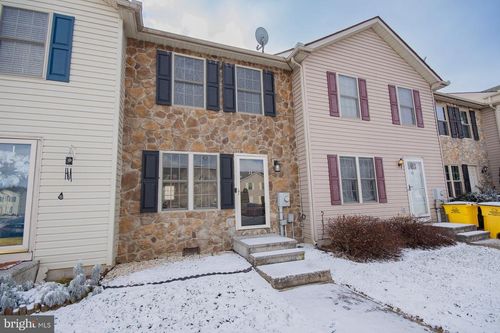 11 Colossians Ct, INWOOD, WV, 25428-4991 | Card Image