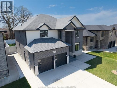 1557 Rockport St, Windsor, ON, N9G0B6 | Card Image