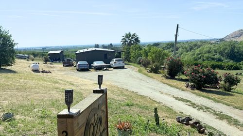 b-21800 Road 258, Lindsay, CA, 93247-9330 | Card Image