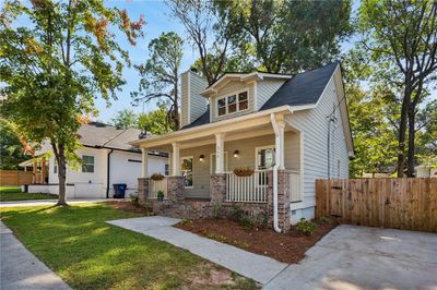 946 Parsons Street Sw, House other with 3 bedrooms, 2 bathrooms and null parking in Atlanta GA | Image 2