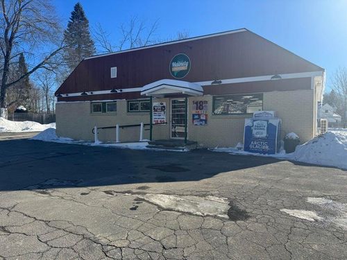 110 New Gorham Road, Westbrook, ME, 04092 | Card Image