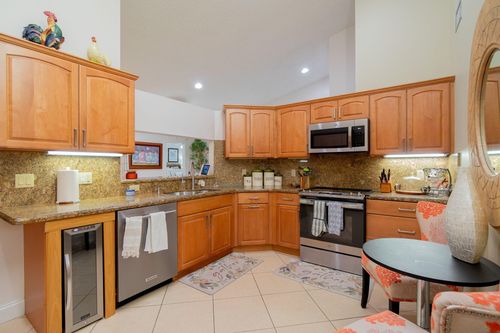 115 Ramblewood Cir, Royal Palm Beach, FL, 33411-2975 | Card Image