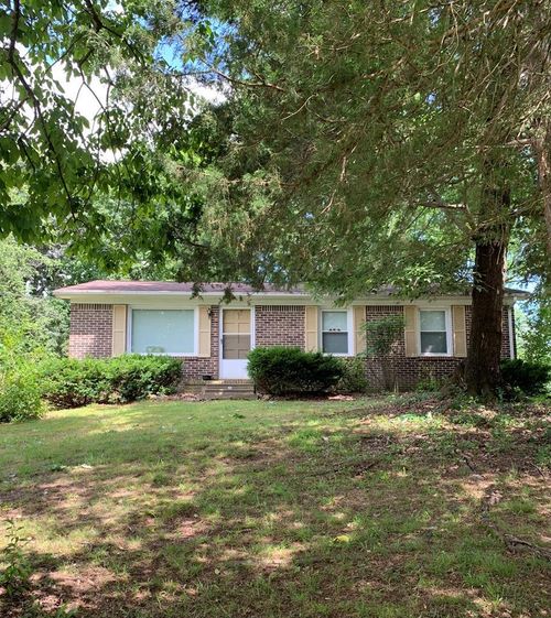 2115 Wildwood Rd, Cookeville, TN, 38501-4453 | Card Image