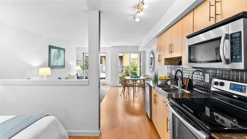 406-1405 Esquimalt Rd, Esquimalt, BC, V9A0A4 | Card Image