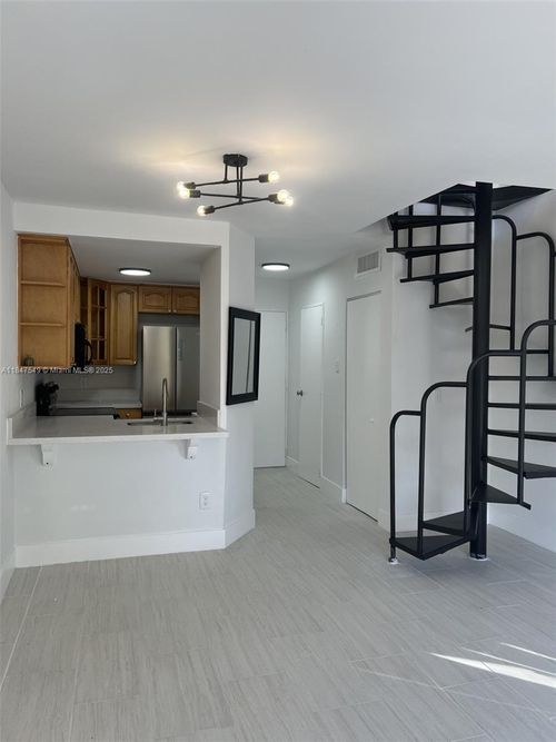 apt-101-7801 Ne 4th Ct, Miami, FL, 33138-4529 | Card Image