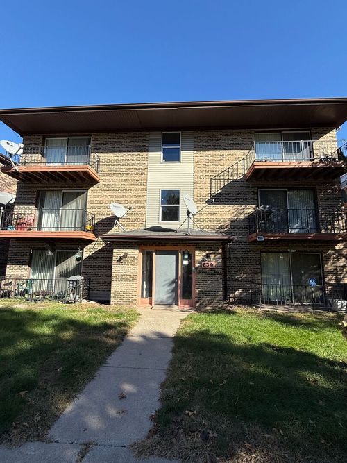 2n-639 Jeffery Ave, Calumet City, IL, 60409-3719 | Card Image