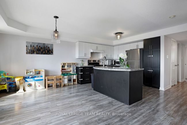 8 - 2240 10 Th Line Rd, Condo with 2 bedrooms, 2 bathrooms and 1 parking in Orléans ON | Image 9