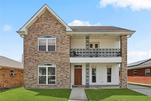 8404 Galleon Dr, Chalmette, LA, 70043-4010 | Card Image