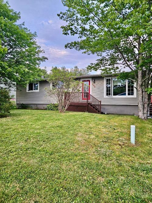 104 Macdonald St, Port Hawkesbury, NS, B9A3E1 | Card Image