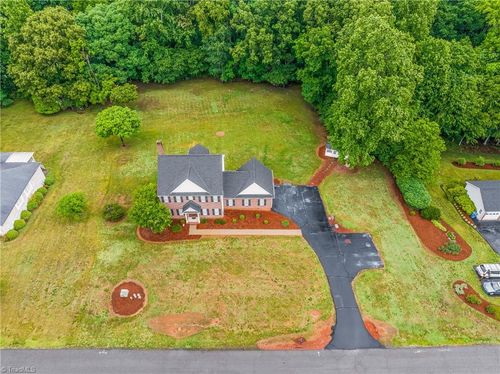 129 Walnut Ave, Yadkinville, NC, 27055-5752 | Card Image