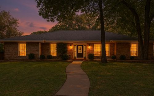 2715 Lincoln Dr, Arlington, TX, 76006-3514 | Card Image