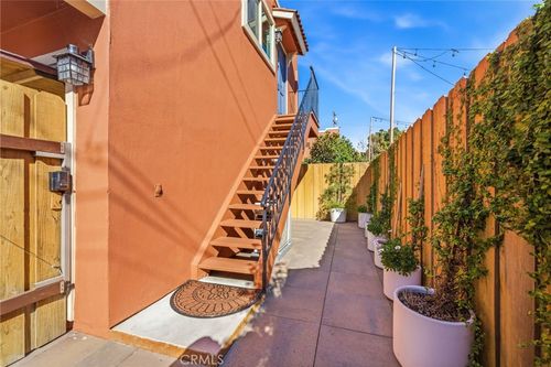 316 E Palmyra Ave, Orange, CA, 92866-2048 | Card Image