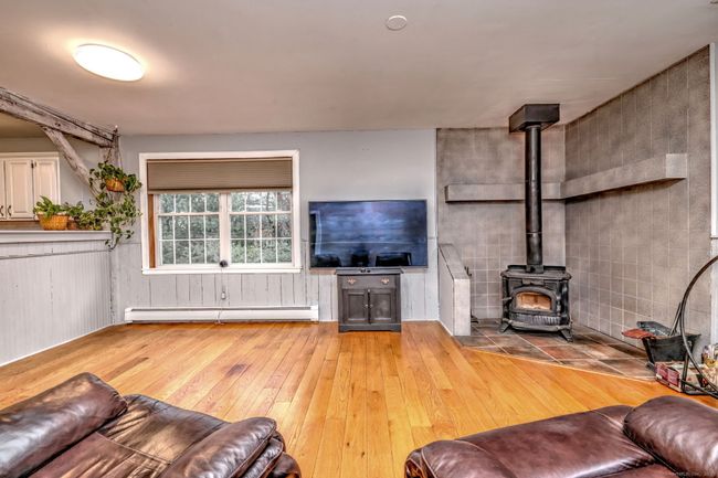 104 South St, House other with 4 bedrooms, 2 bathrooms and 10 parking in Morris CT | Image 10