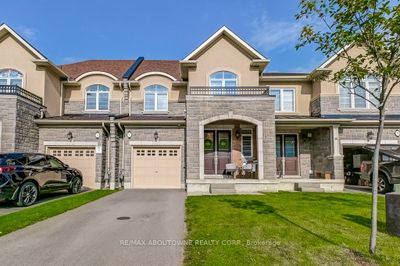 7 Beasley Grove, Home with 3 bedrooms, 3 bathrooms and 3 parking in Ancaster ON | Image 1