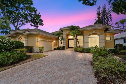 8131 Links Way, Port St Lucie, FL, 34986-3038 | Card Image