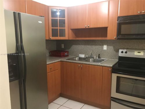 apt-304-6095 W 19th Ave, Hialeah, FL, 33012-6068 | Card Image