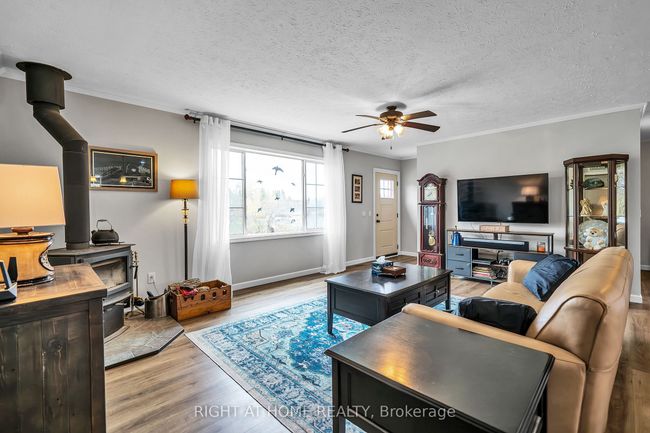 S2320 Brock Concession Rd 2, House other with 3 bedrooms, 2 bathrooms and 5 parking in Brock ON | Image 8