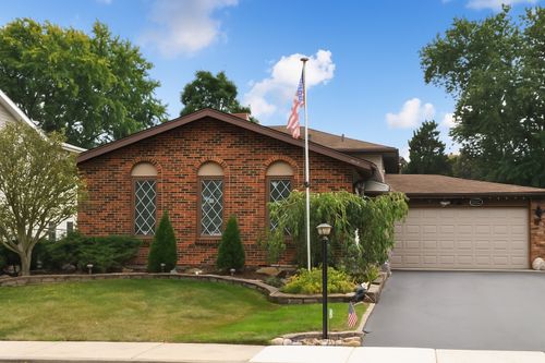 727 W Sable Dr, Addison, IL, 60101-1212 | Card Image