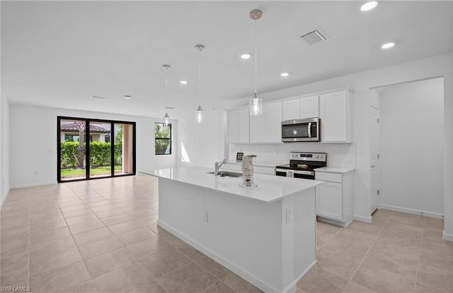 1661 Lake Jessup Cir, Townhouse with 3 bedrooms, 3 bathrooms and 1 parking in CAPE CORAL FL | Image 12