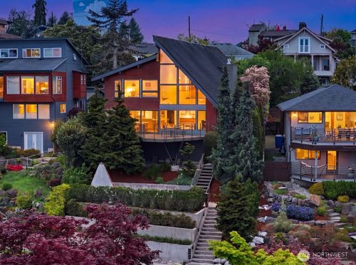 3727 Belvidere Avenue Sw, Seattle, WA, 98126 | Card Image