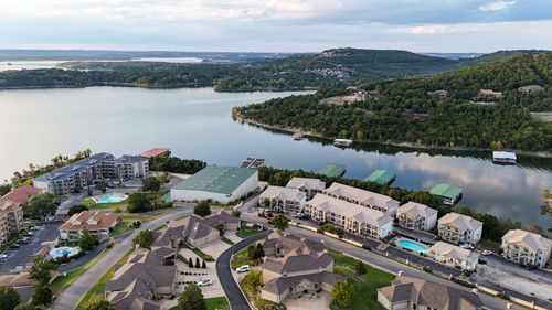 13-225 Lower Emerald Bay Cir, Hollister, MO, 65672-4875 | Card Image
