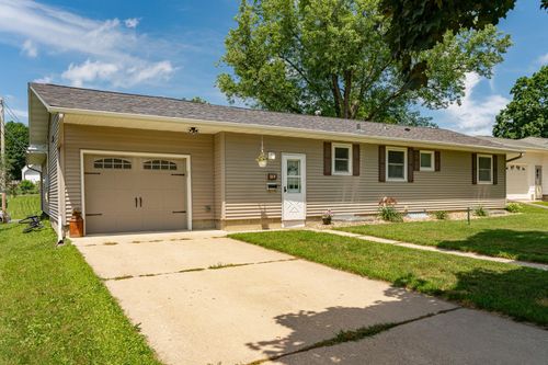 213 Division St Ne, Chatfield, MN, 55923-1135 | Card Image