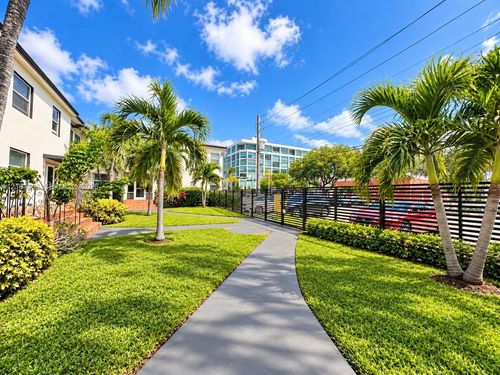 6-573 Ne 82nd St, Miami, FL, 33138-4019 | Card Image