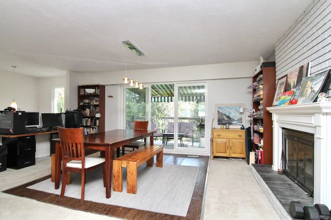 7568 Lee Street, House other with 4 bedrooms, 1 bathrooms and 6 parking in Mission BC | Image 5