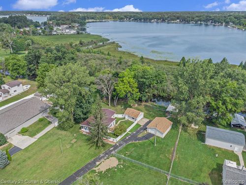 10228 Rexford Rd, Grass Lake, MI, 49240-9721 | Card Image
